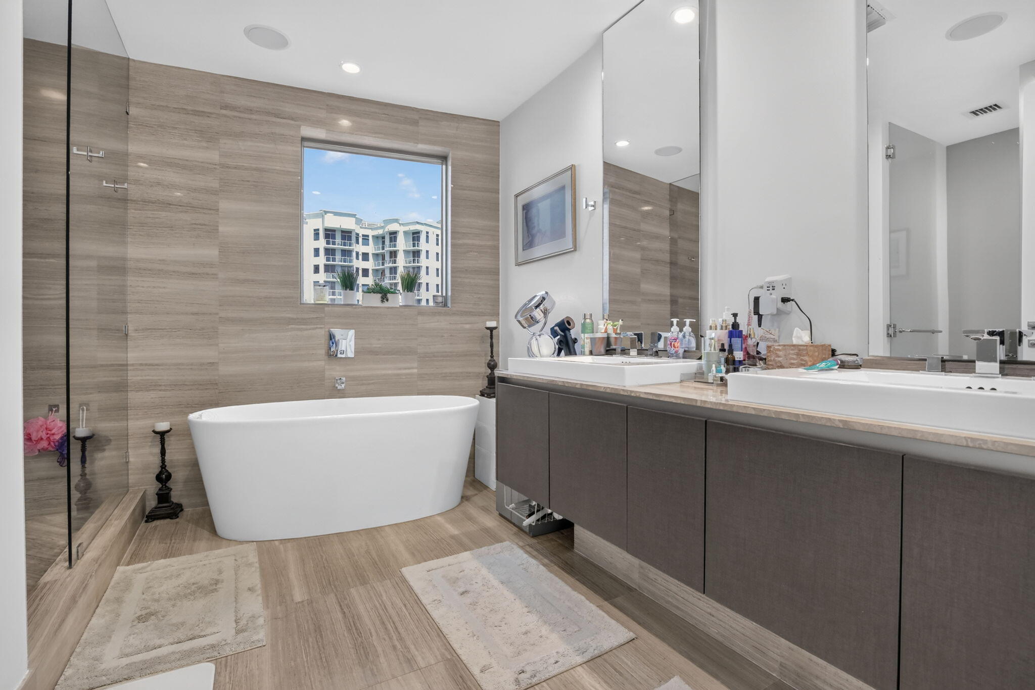 3250 NE 188th #201, Aventura FL 33180