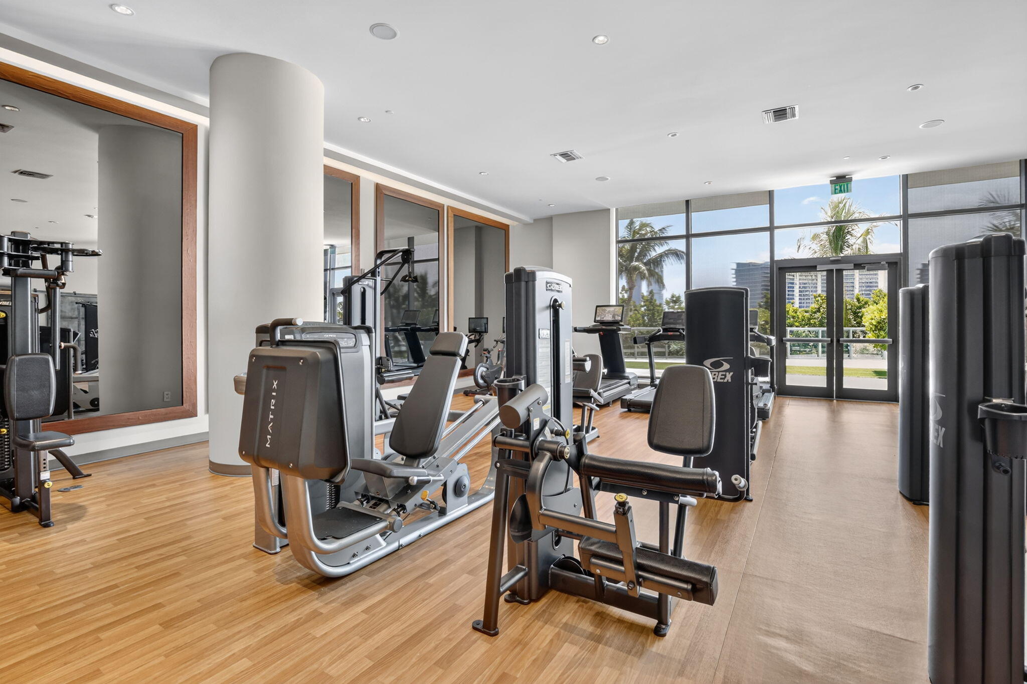 3250 NE 188th #201, Aventura FL 33180
