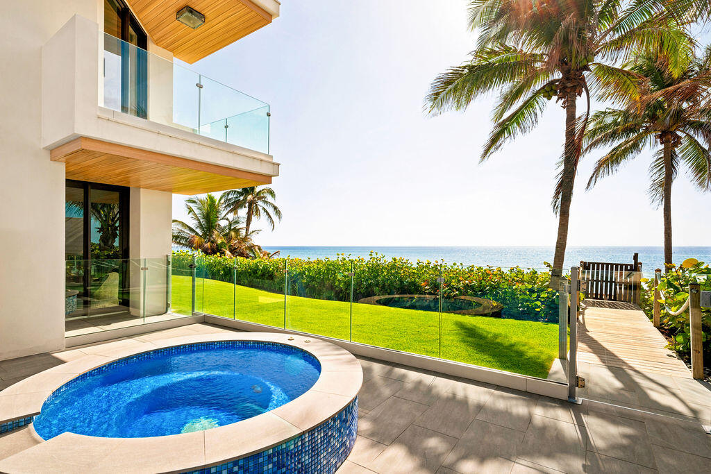 3425 S Ocean #PH401, Highland Beach FL 33487