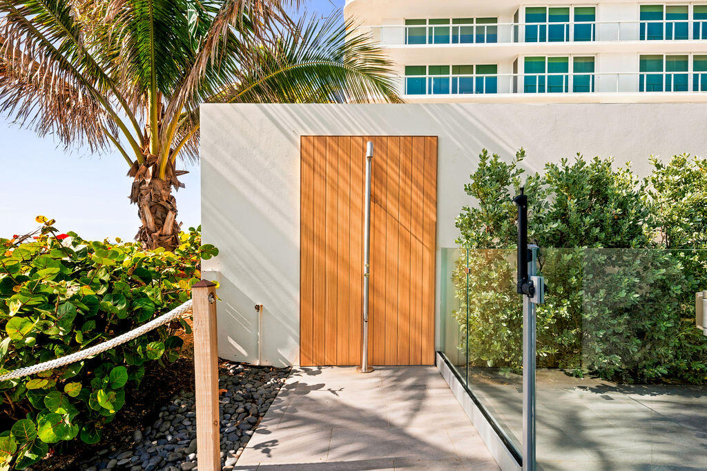 3425 S Ocean #PH401, Highland Beach FL 33487