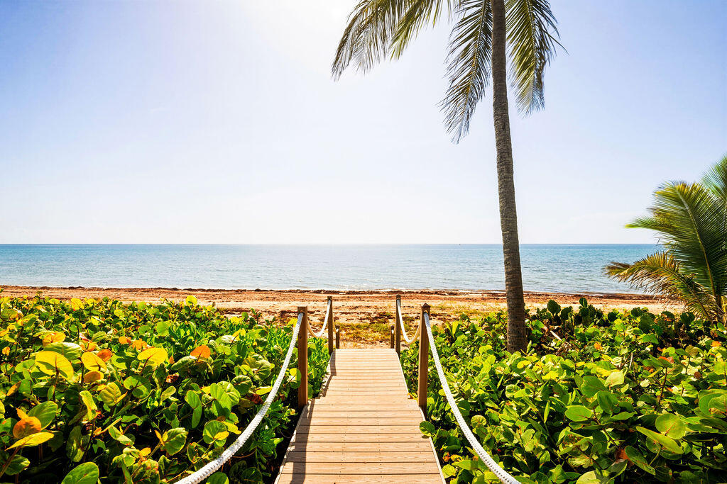 3425 S Ocean #PH401, Highland Beach FL 33487