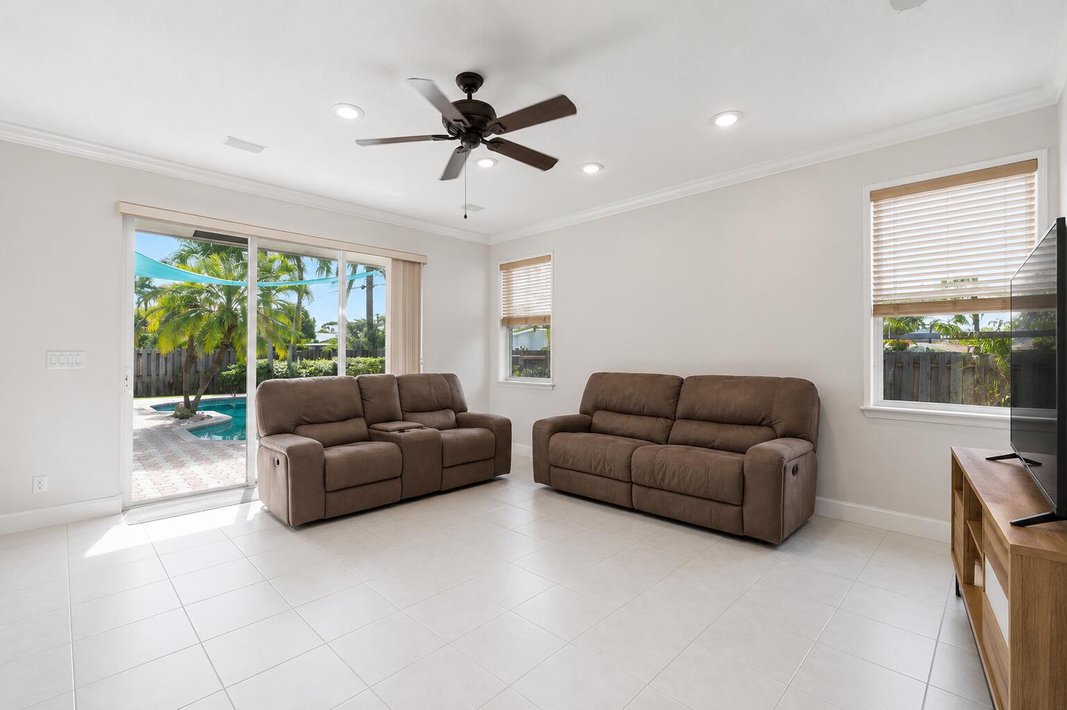 517 SE 7TH, Deerfield Beach FL 33441