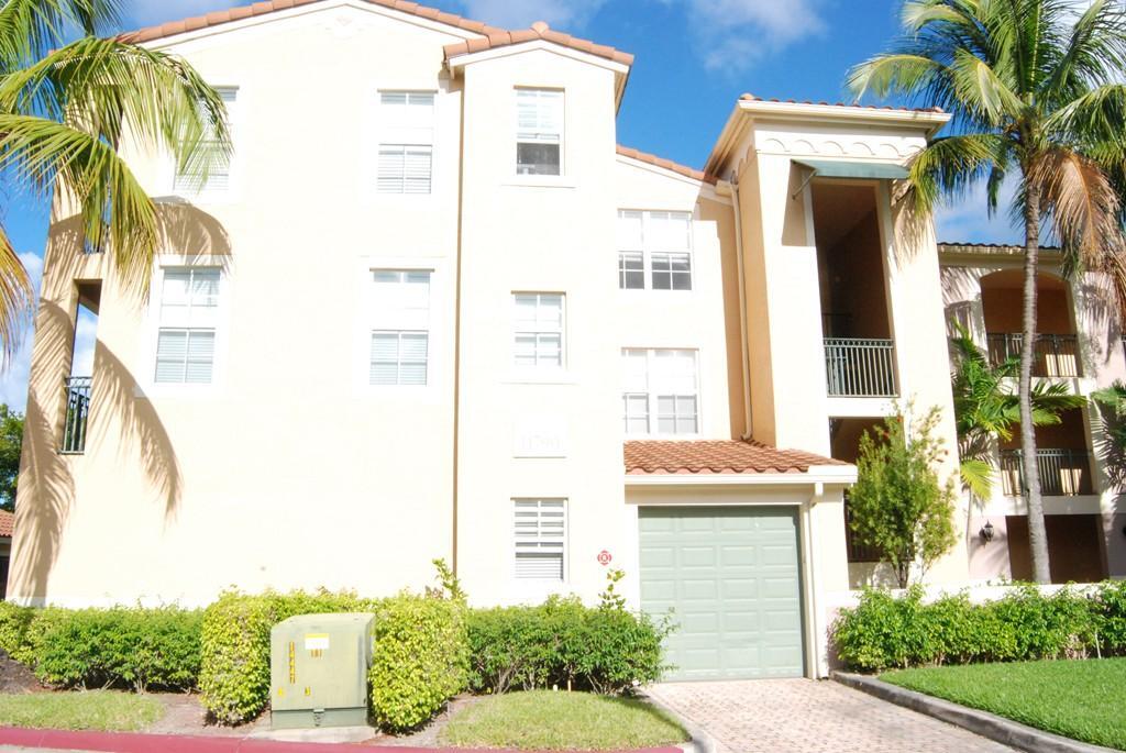 11790 St Andrews #201, Wellington FL 33414