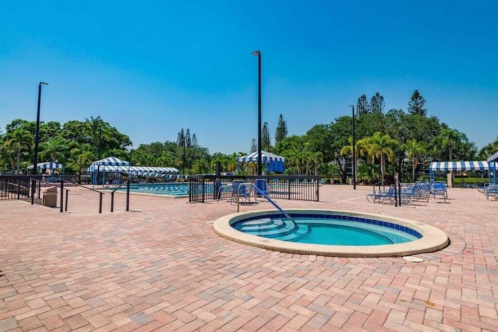 3729 NW 35th, Coconut Creek FL 33066