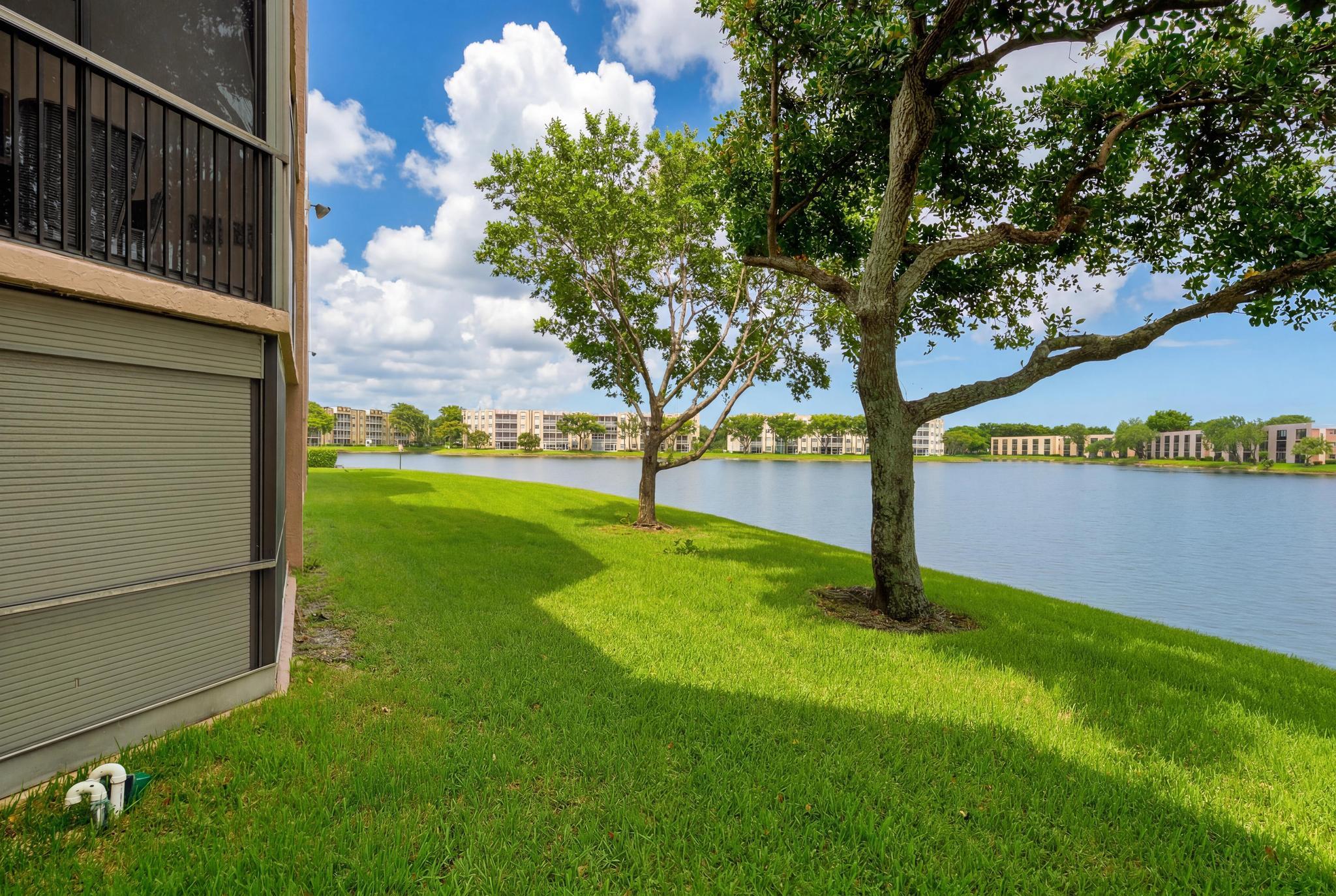 7232 FAIRFAX #205, Tamarac FL 33321