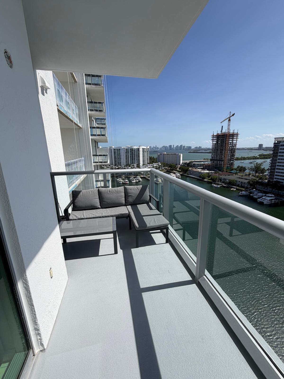 7930 EAST #1506, North Bay Village FL 33141