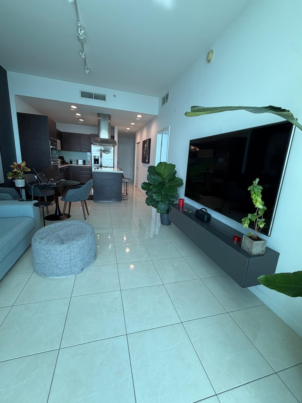 7930 EAST #1506, North Bay Village FL 33141