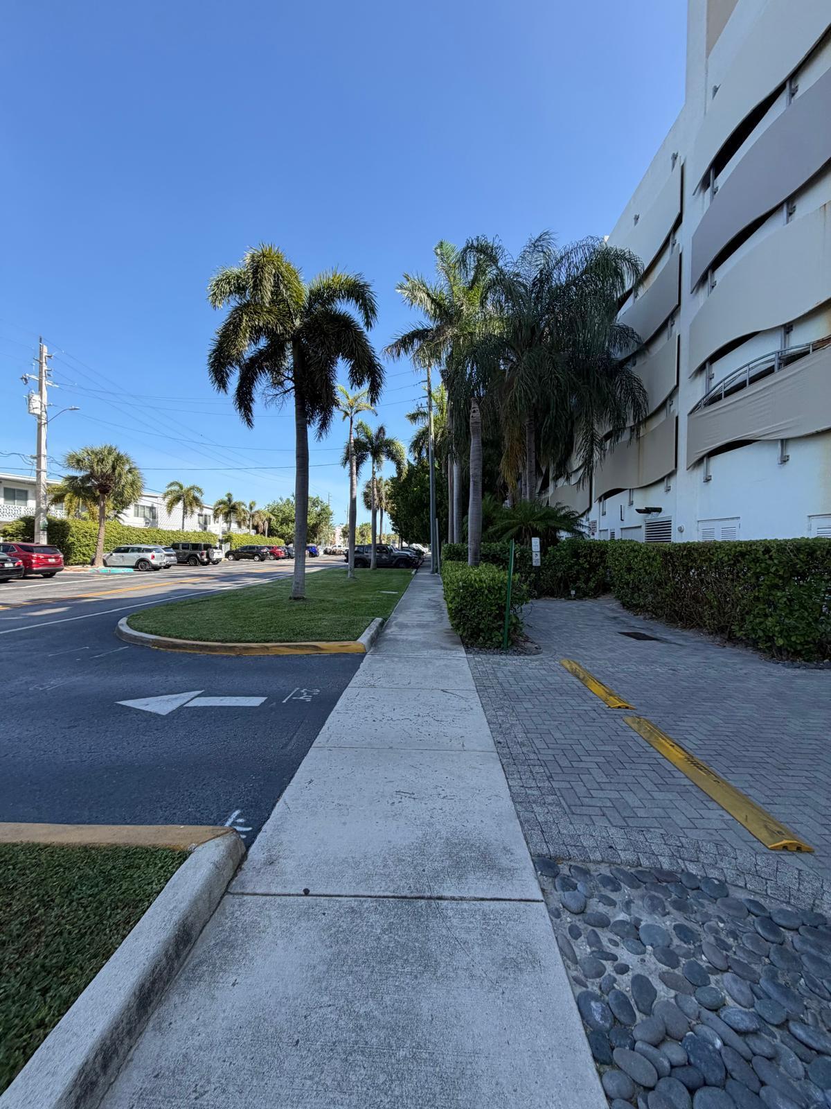 7930 EAST #1506, North Bay Village FL 33141