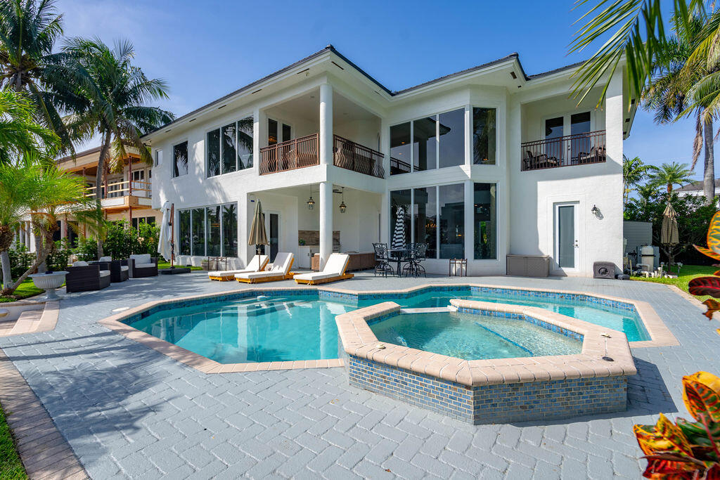 2530 NE 31ST, Lighthouse Point FL 33064