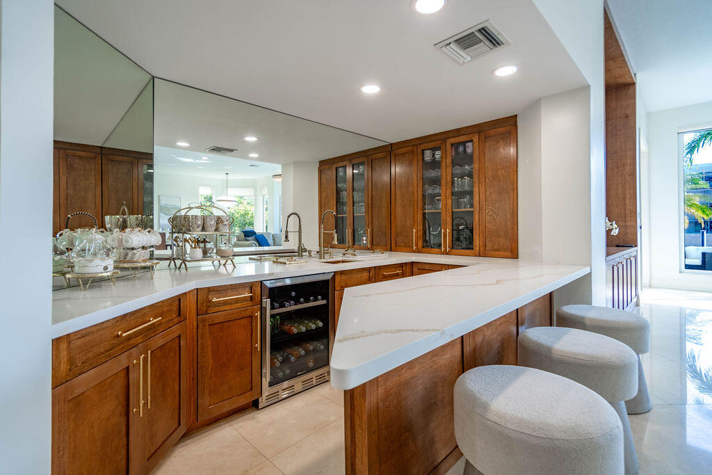 2530 NE 31ST, Lighthouse Point FL 33064
