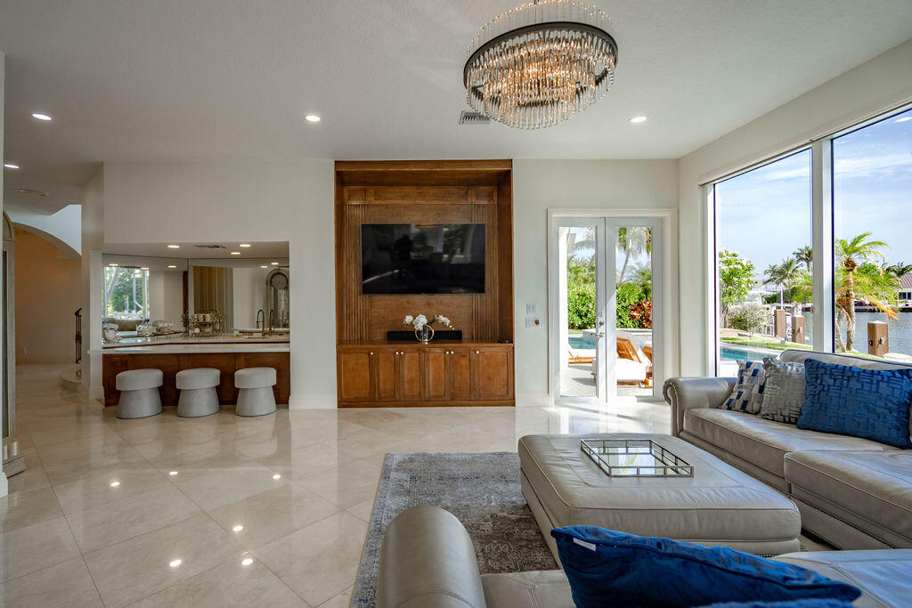 2530 NE 31ST, Lighthouse Point FL 33064