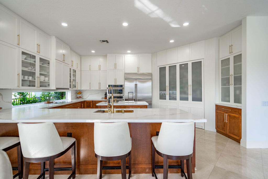 2530 NE 31ST, Lighthouse Point FL 33064