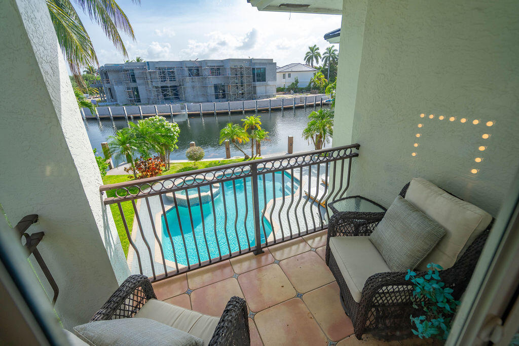 2530 NE 31ST, Lighthouse Point FL 33064