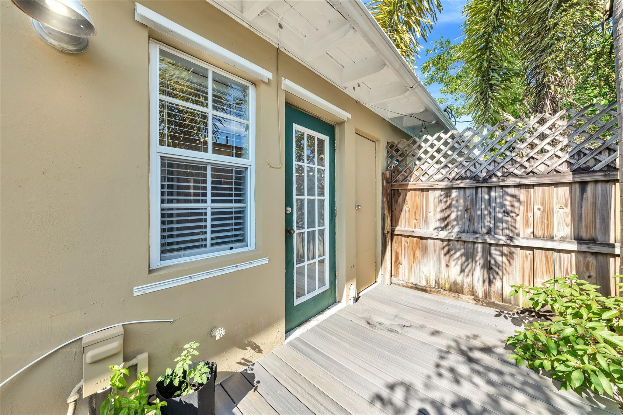 805 NE 17th #4, Fort Lauderdale FL 33304