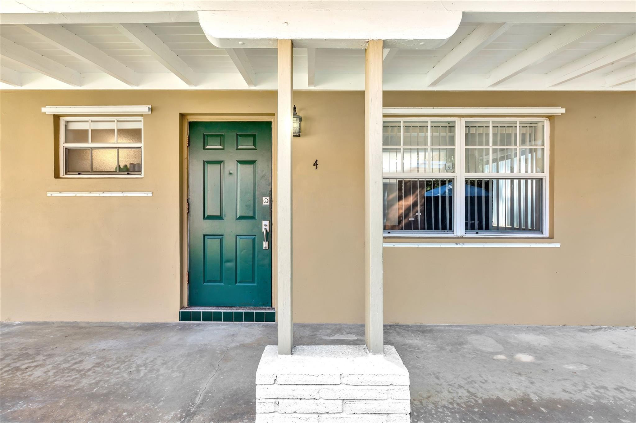 805 NE 17th #4, Fort Lauderdale FL 33304