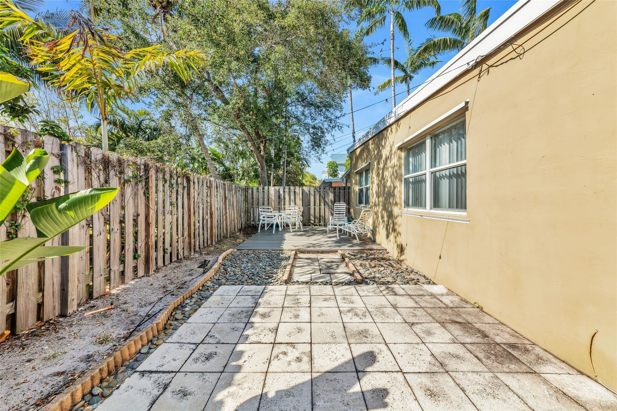 805 NE 17th #4, Fort Lauderdale FL 33304