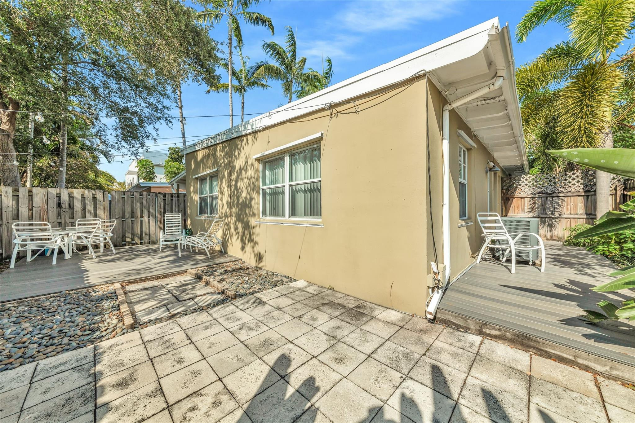 805 NE 17th #4, Fort Lauderdale FL 33304
