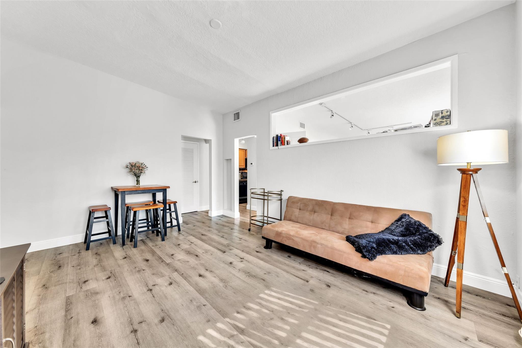 805 NE 17th #4, Fort Lauderdale FL 33304