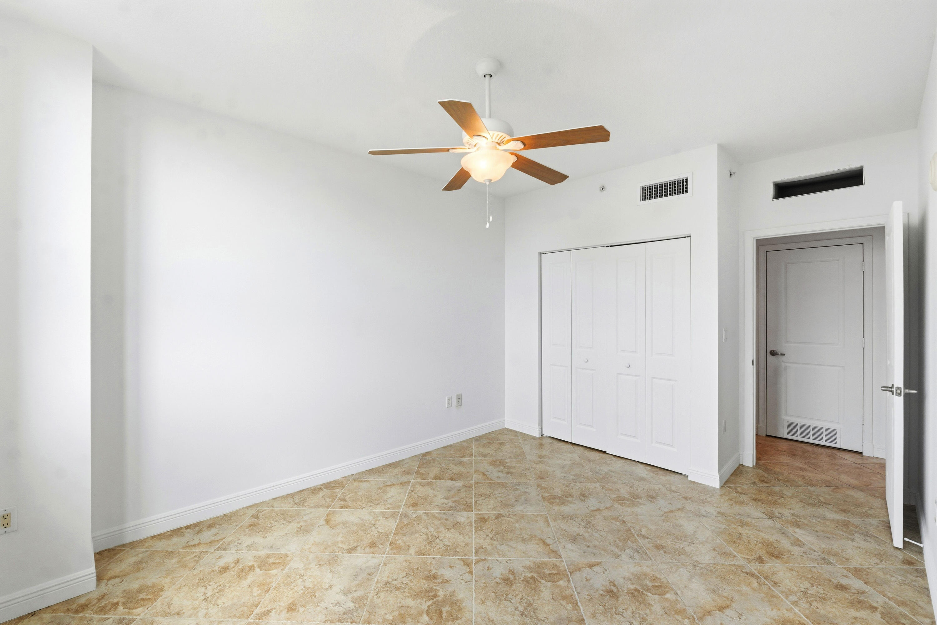 450 N FEDERAL #911, Boynton Beach FL 33435