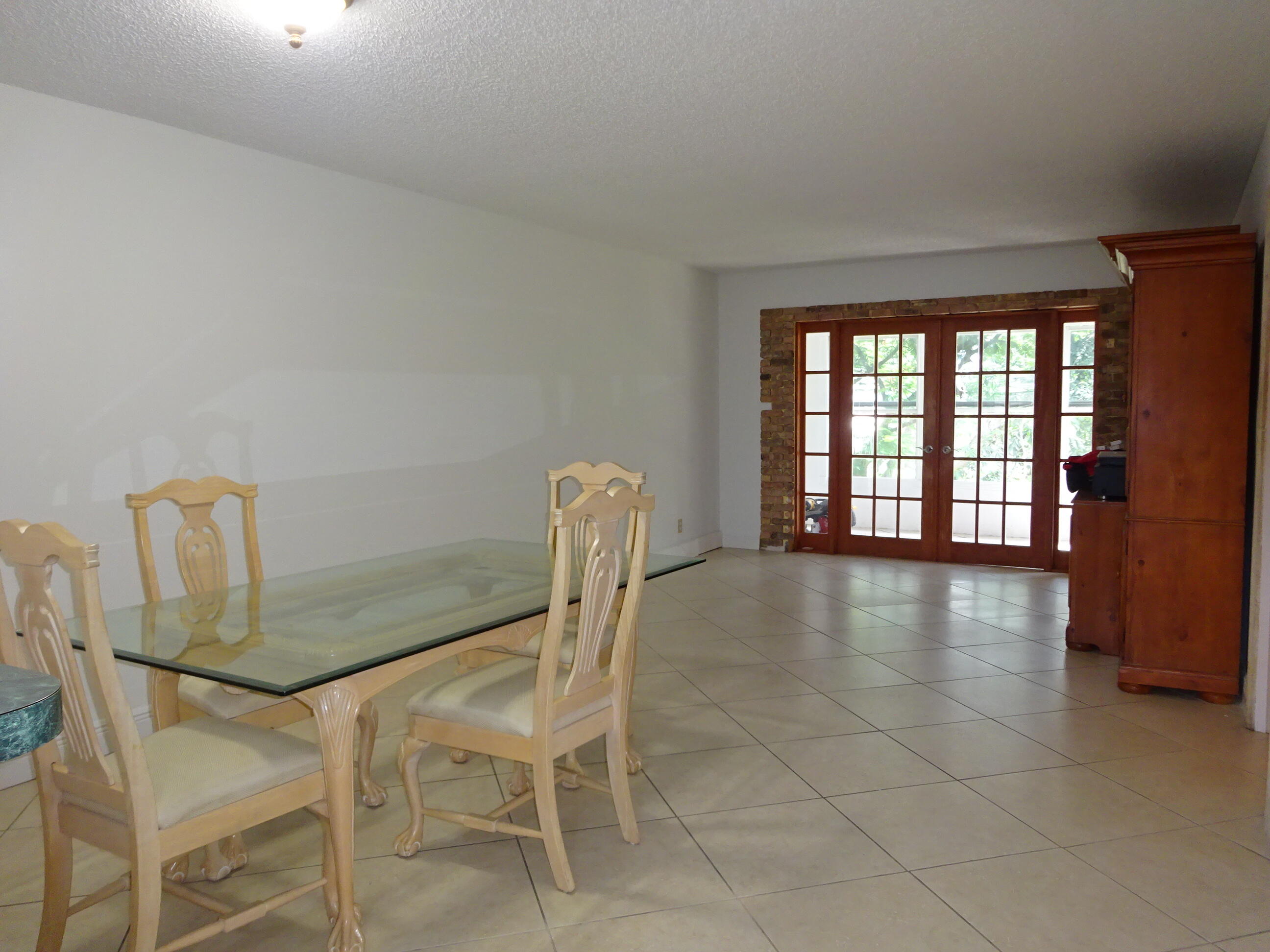 605 S STATE ROAD 7 #2D, Margate FL 33068
