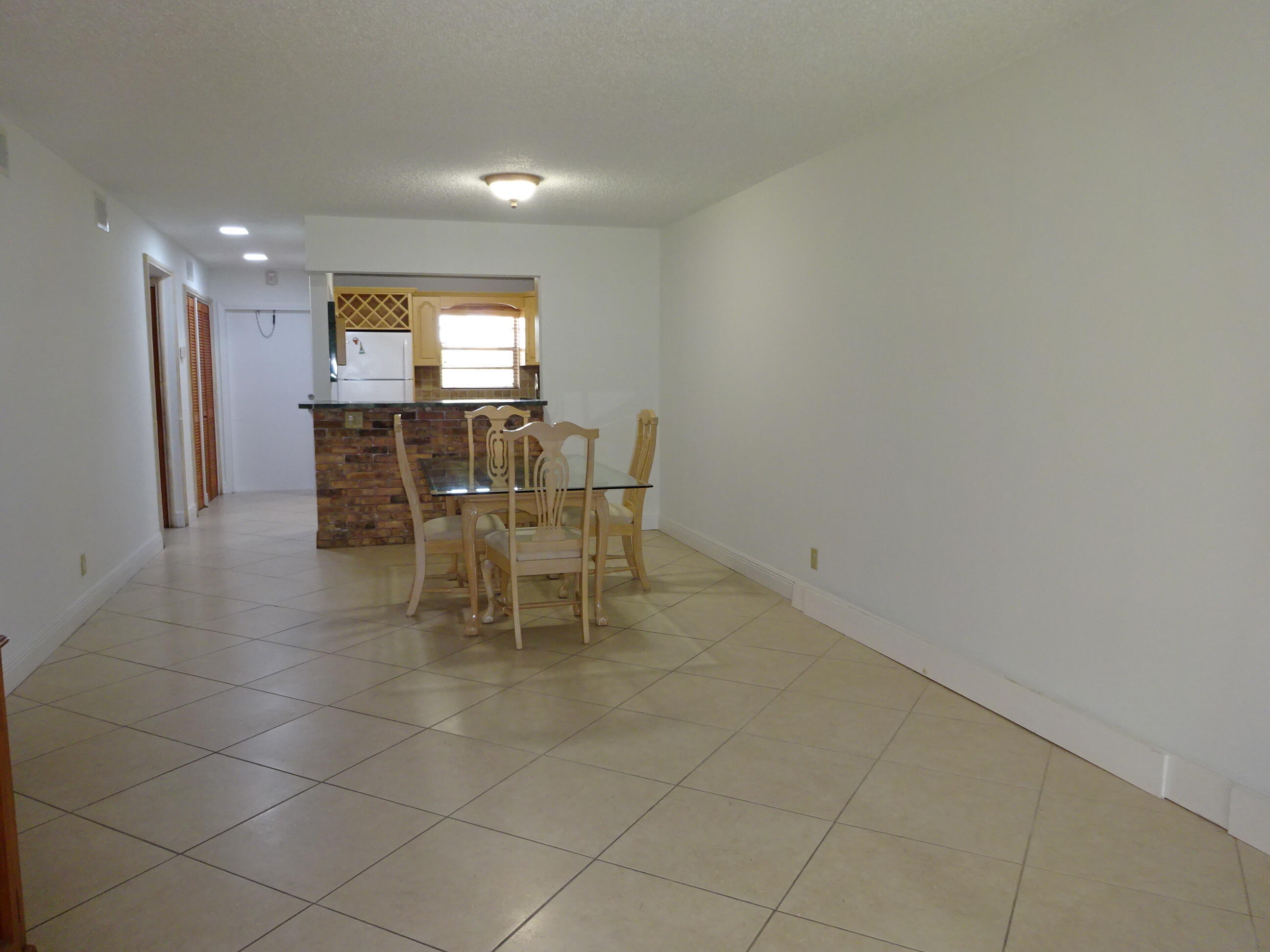 605 S STATE ROAD 7 #2D, Margate FL 33068