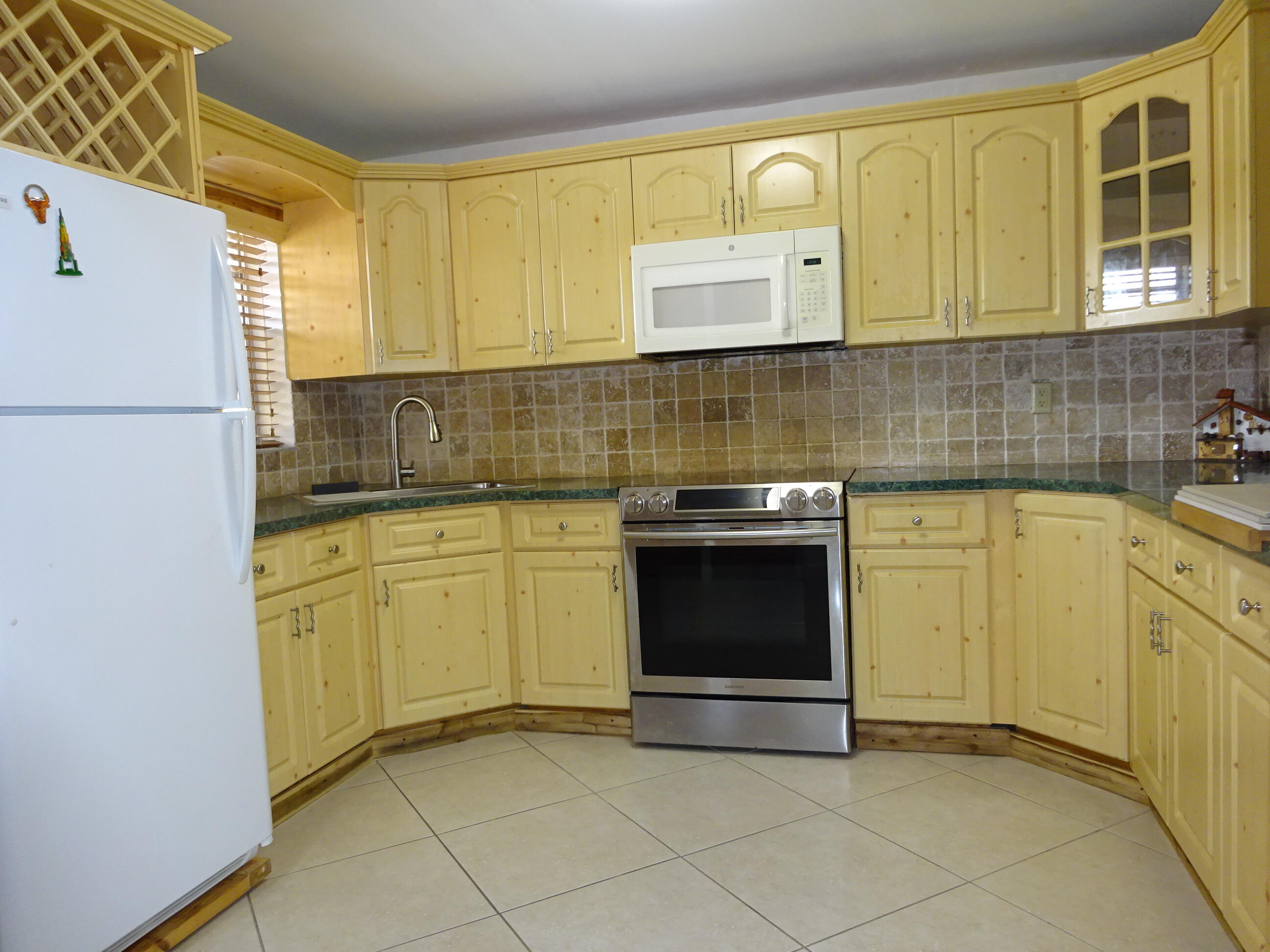 605 S STATE ROAD 7 #2D, Margate FL 33068