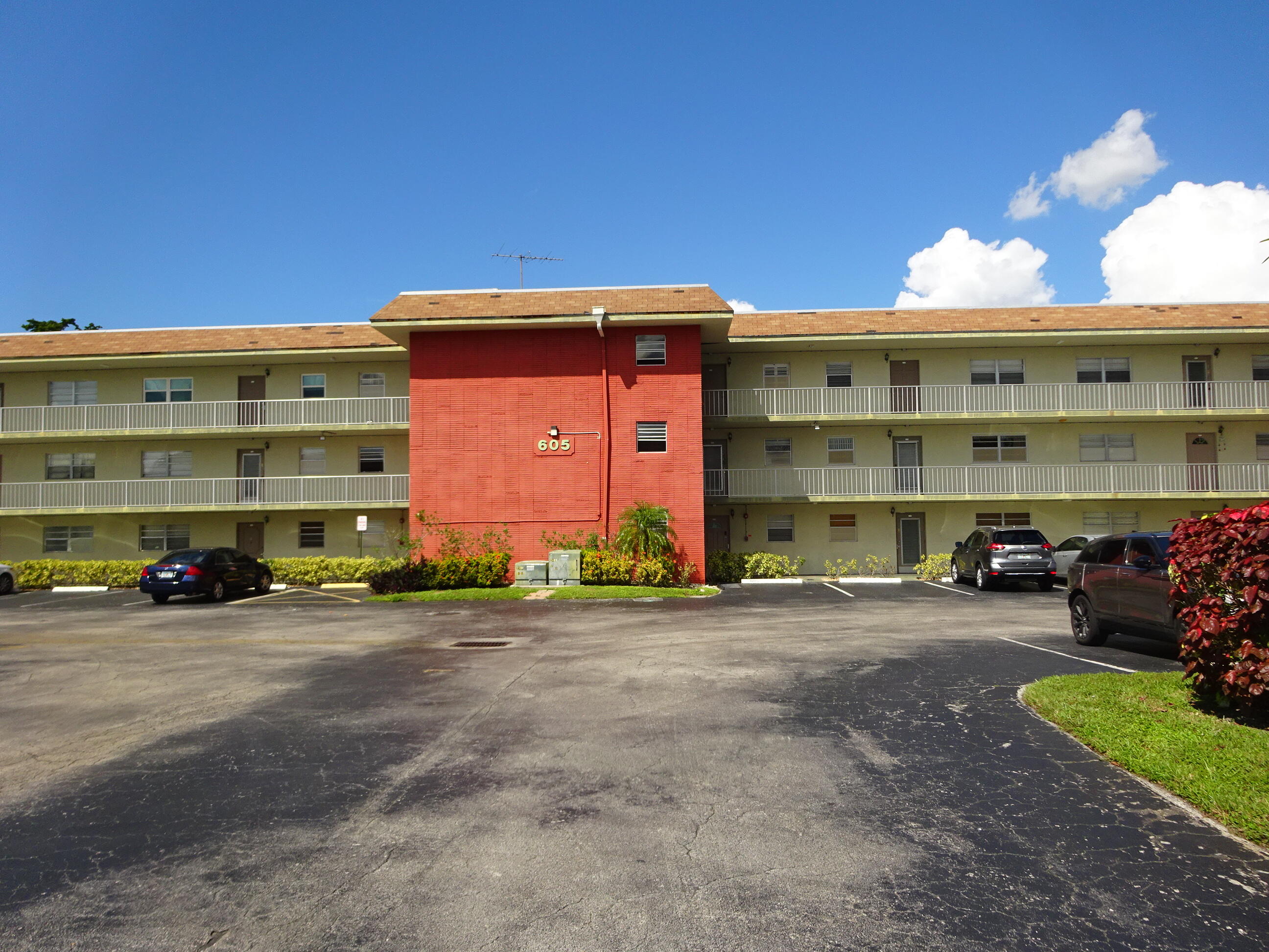 605 S STATE ROAD 7 #2D, Margate FL 33068
