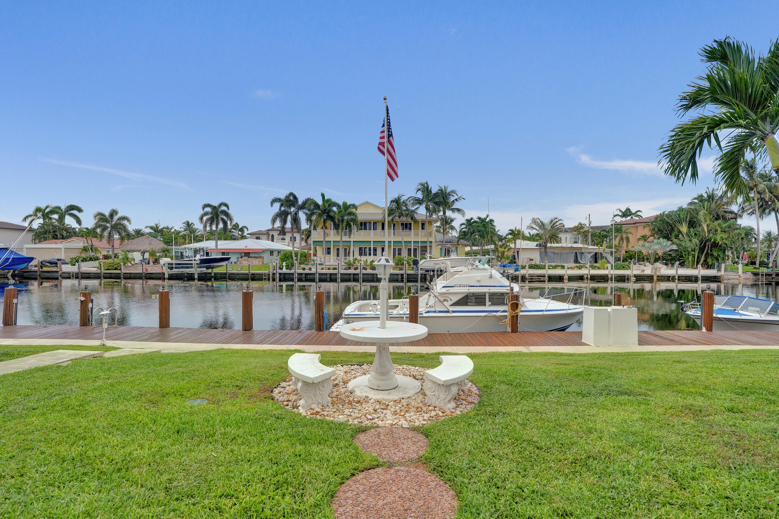 2400 NE 36th #10, Lighthouse Point FL 33064