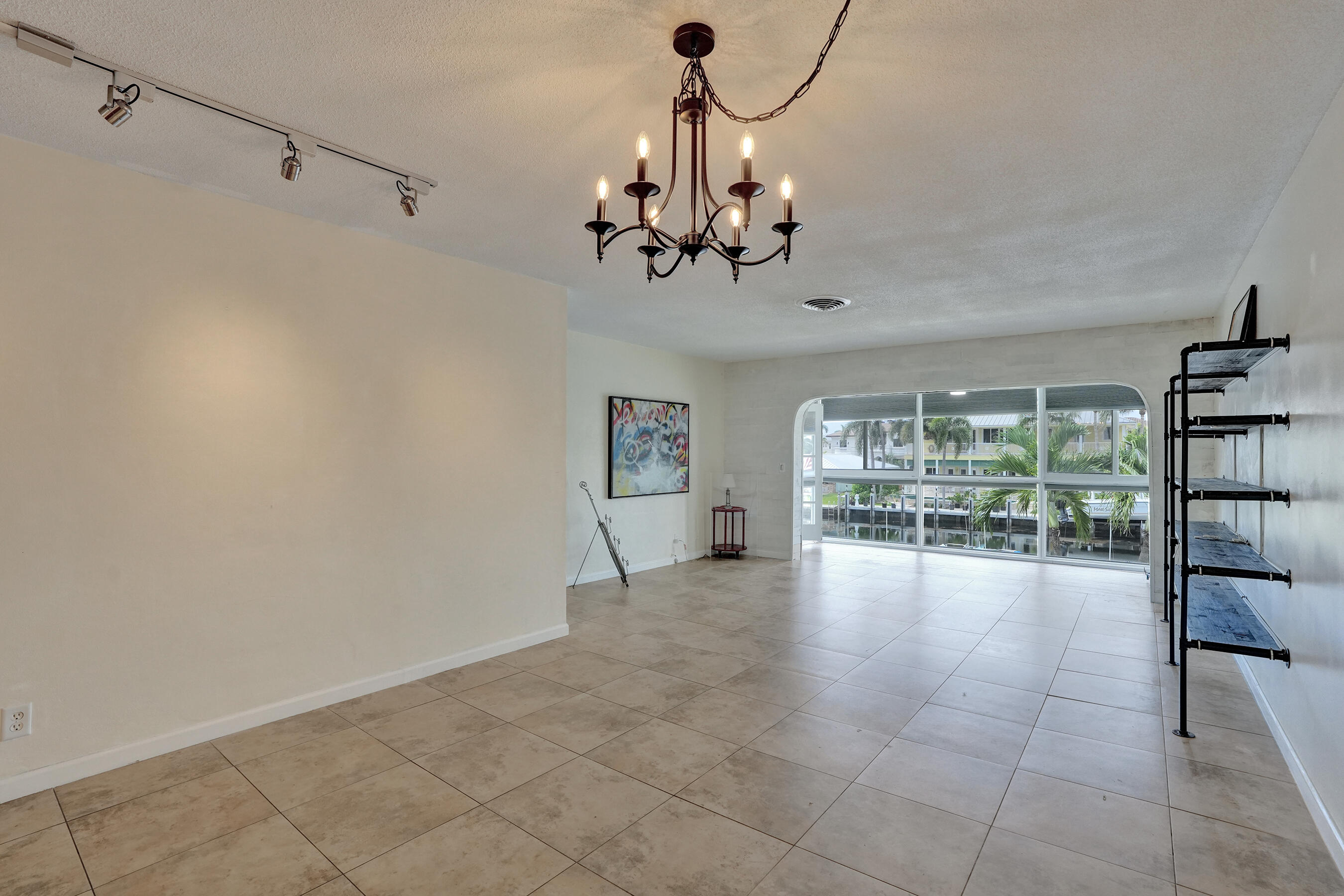 2400 NE 36th #10, Lighthouse Point FL 33064