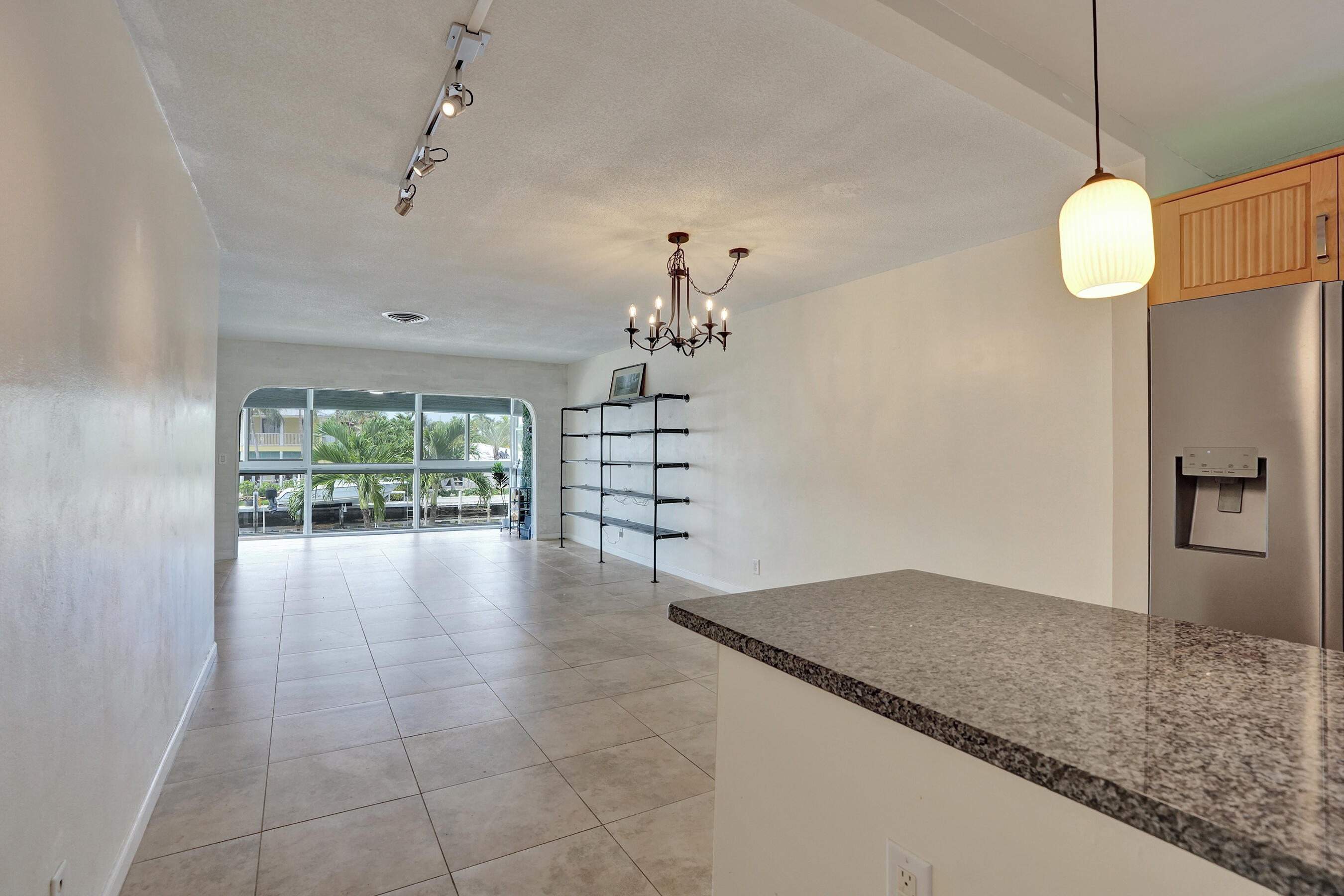2400 NE 36th #10, Lighthouse Point FL 33064