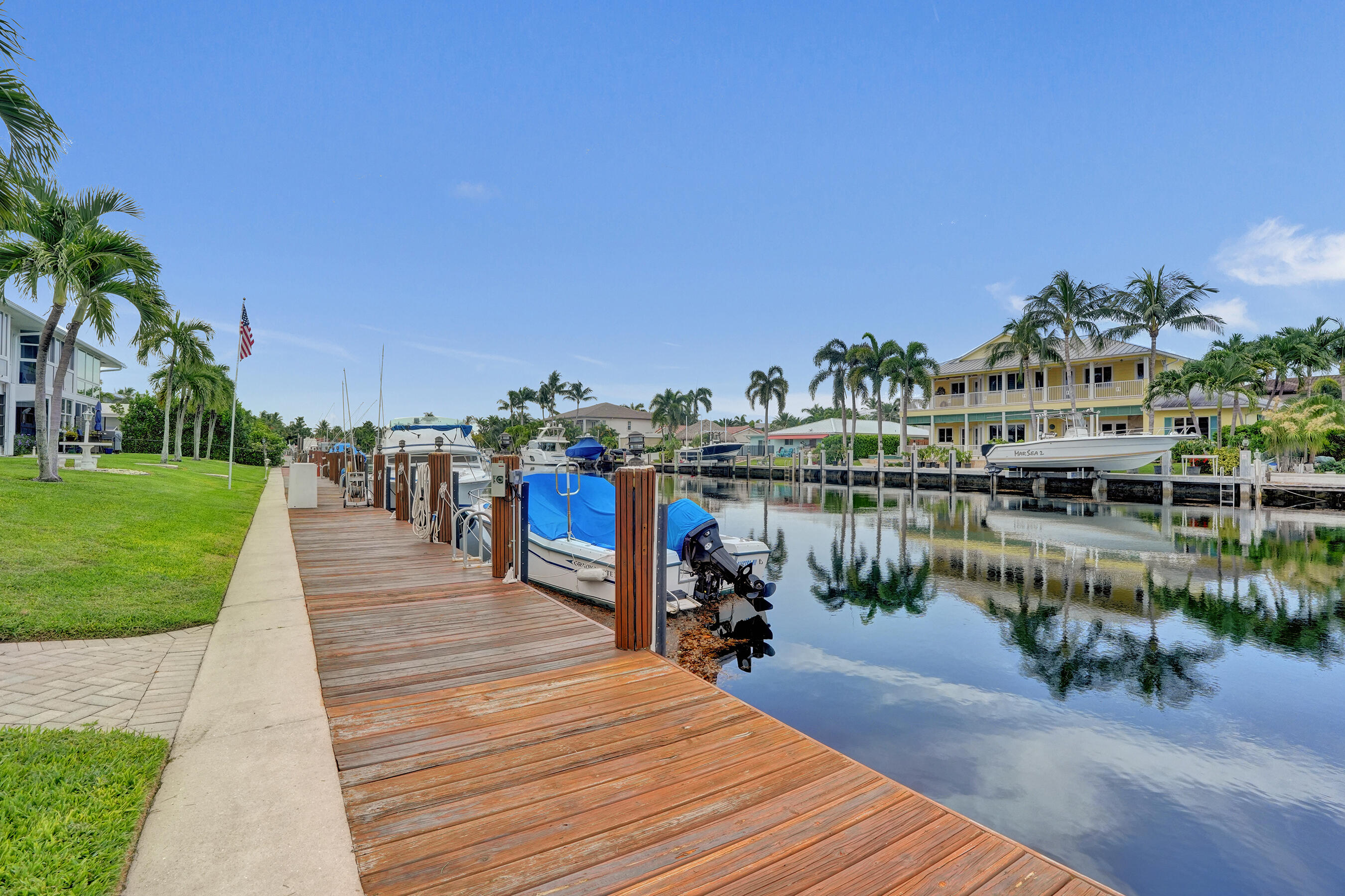 2400 NE 36th #10, Lighthouse Point FL 33064