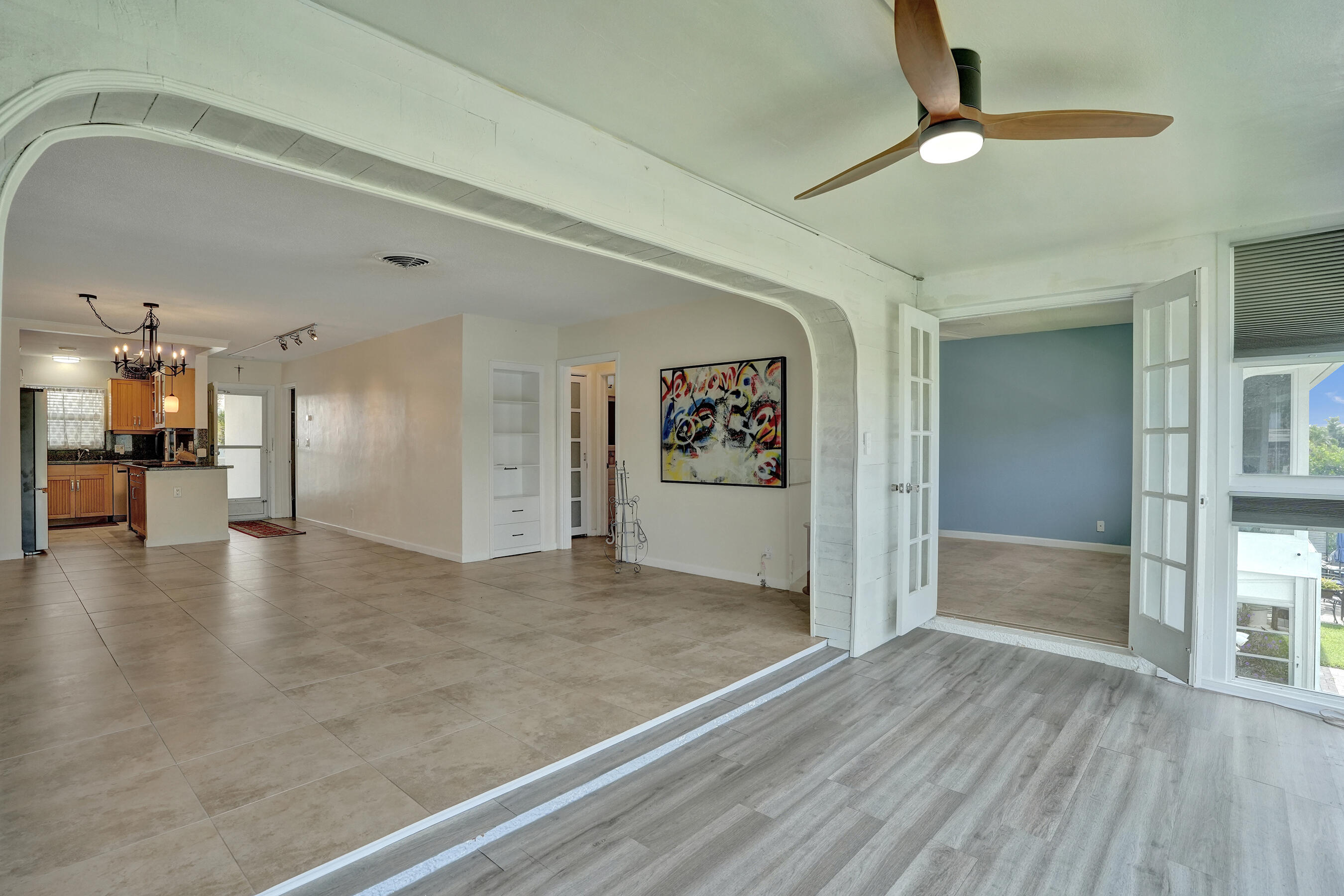2400 NE 36th #10, Lighthouse Point FL 33064
