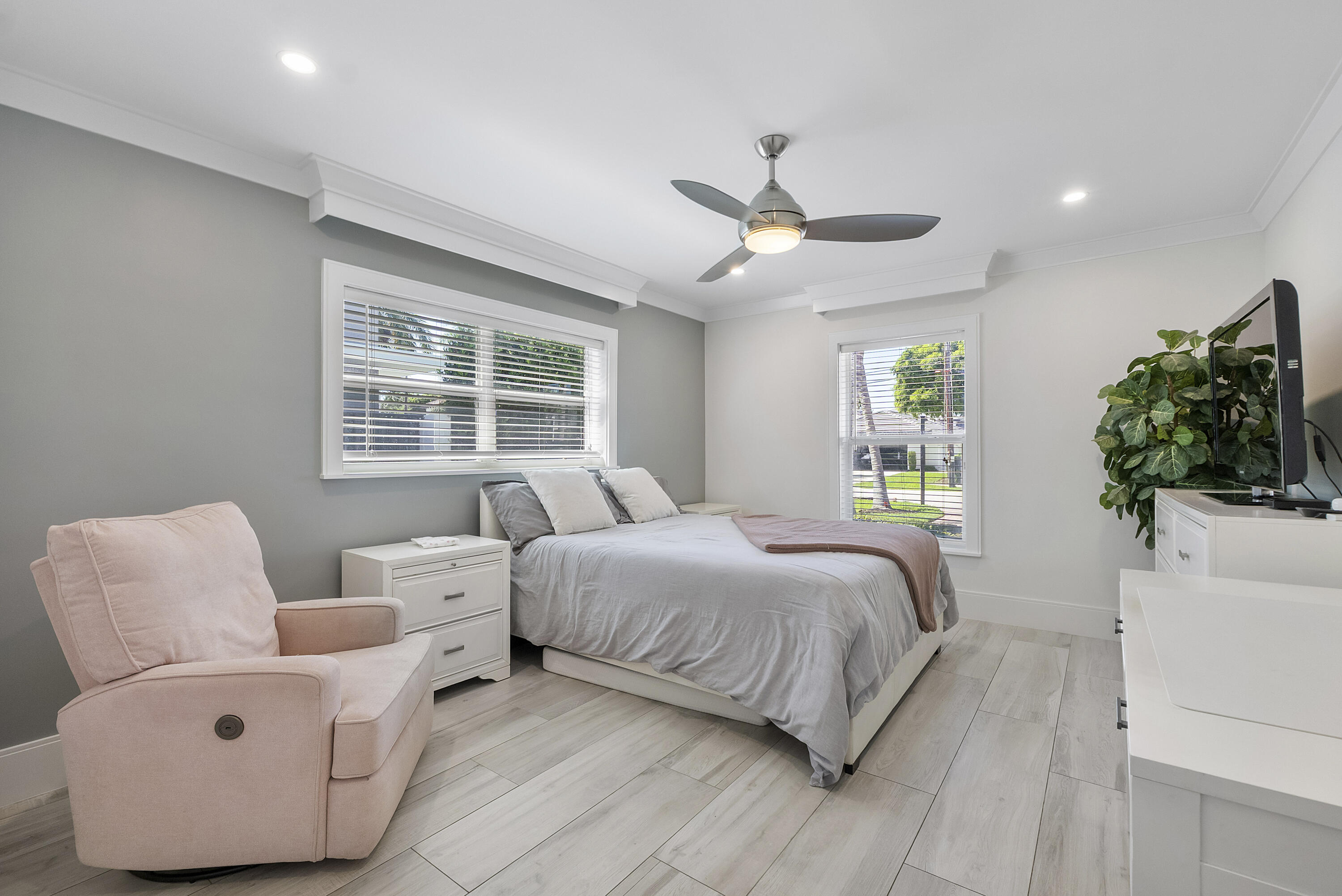 725 NE 36TH, Boca Raton FL 33431