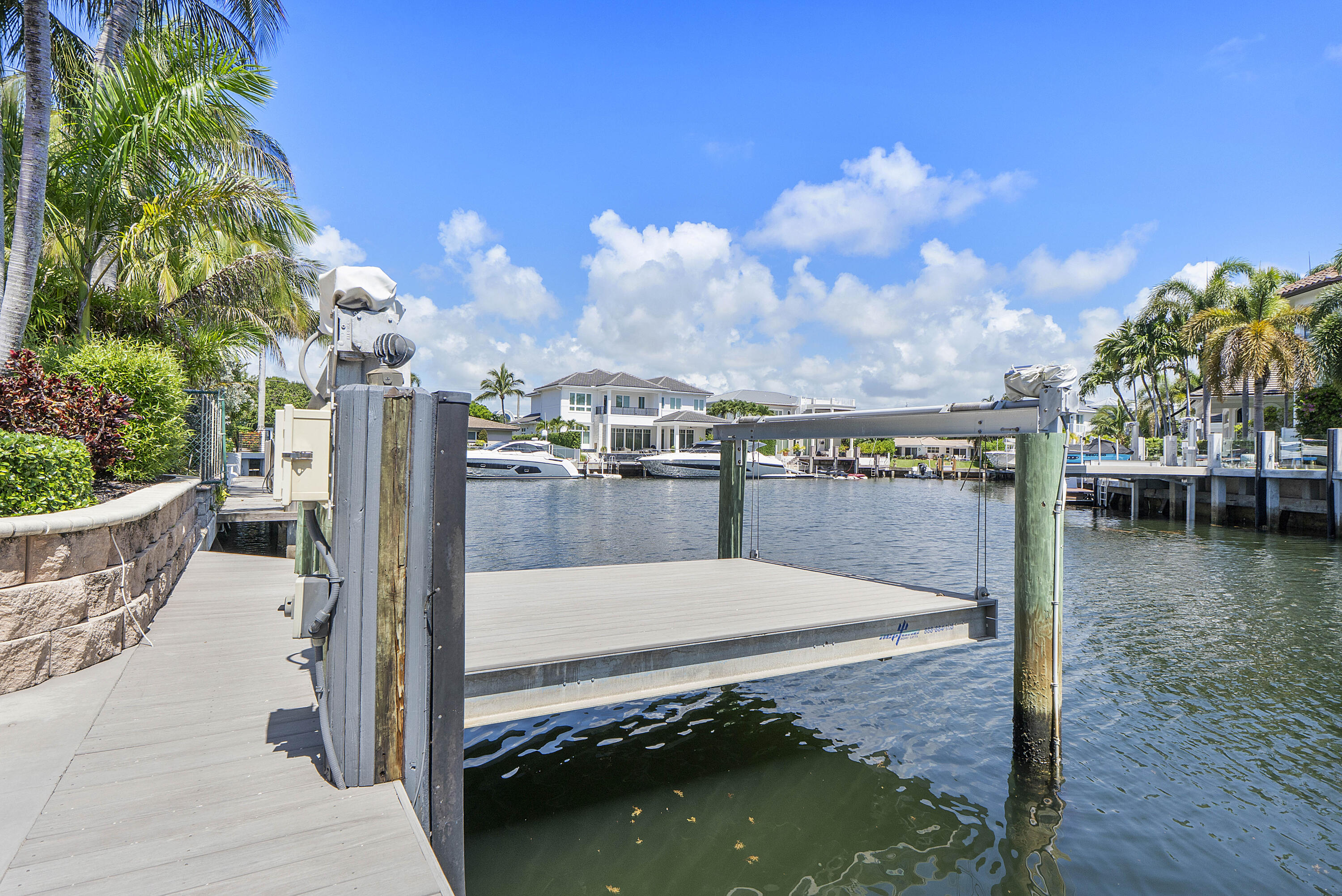 725 NE 36TH, Boca Raton FL 33431