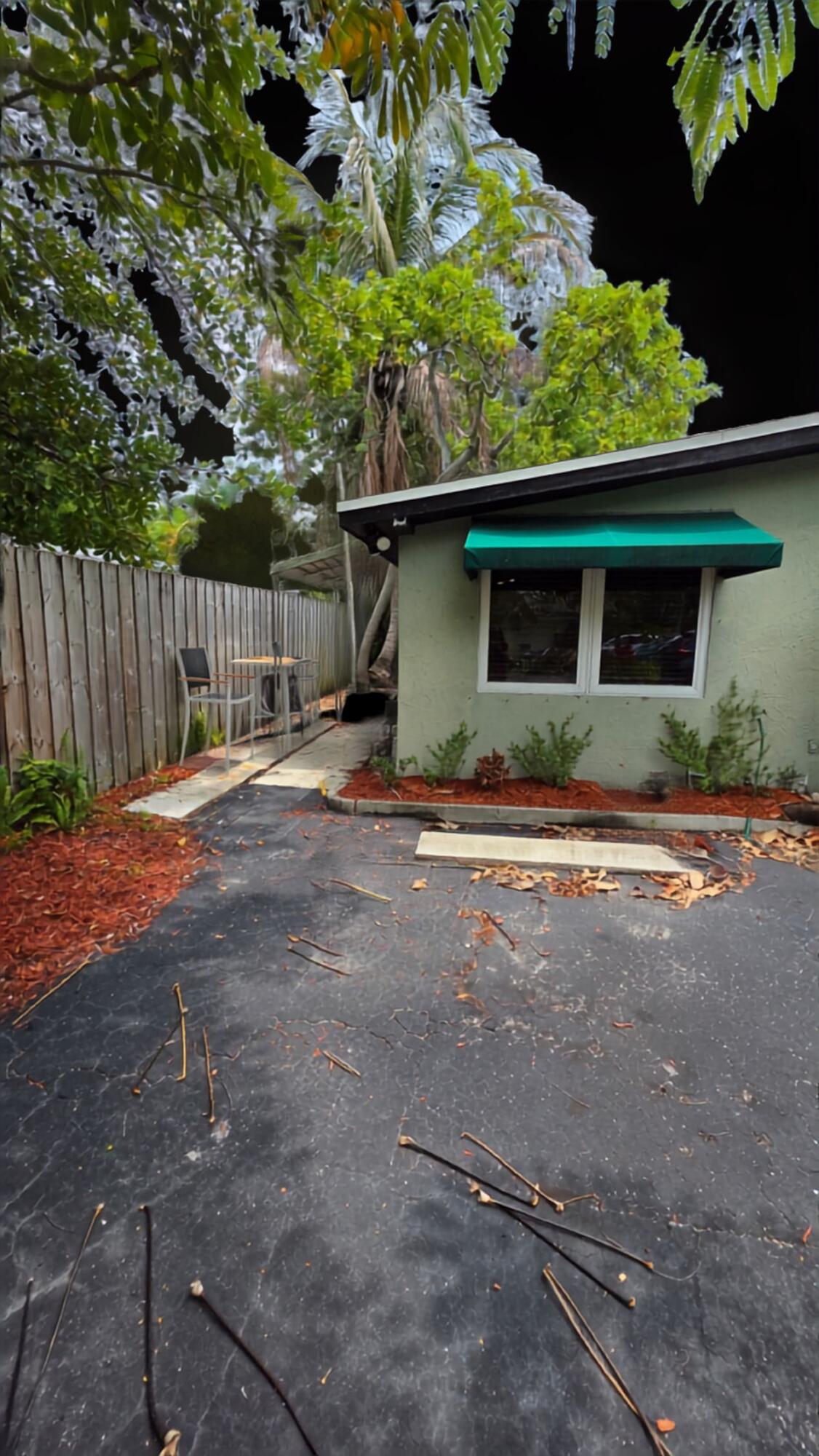 1716 NE 17TH, Fort Lauderdale FL 33305