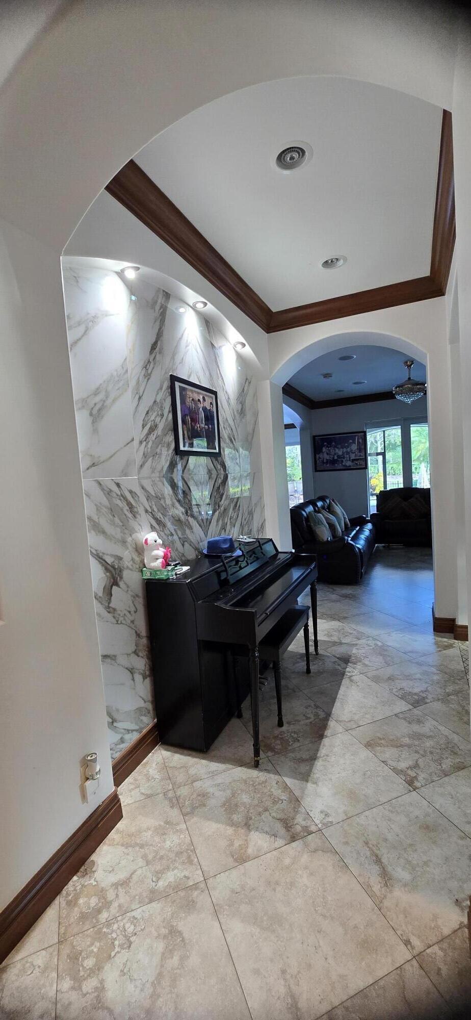 8216 NW 105TH, Parkland FL 33076