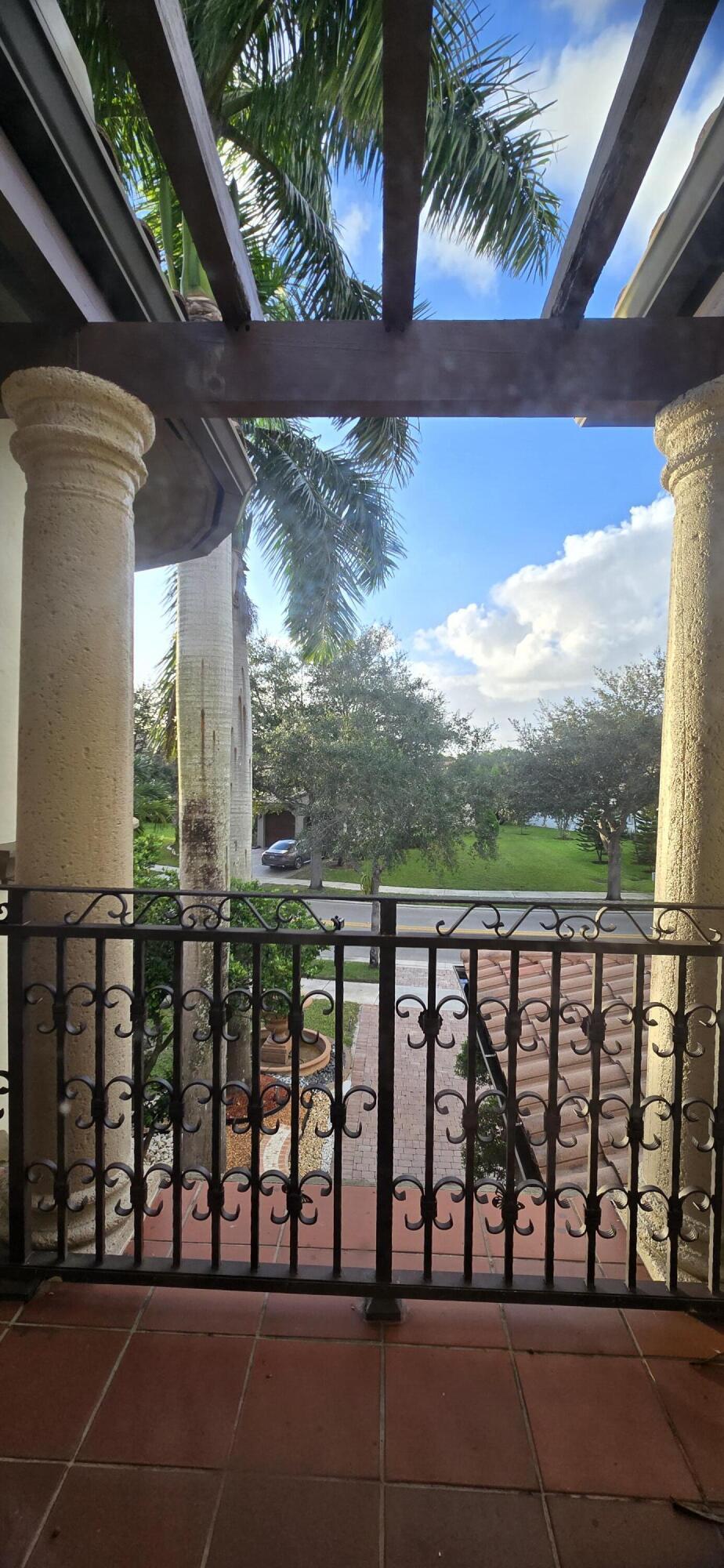 8216 NW 105TH, Parkland FL 33076