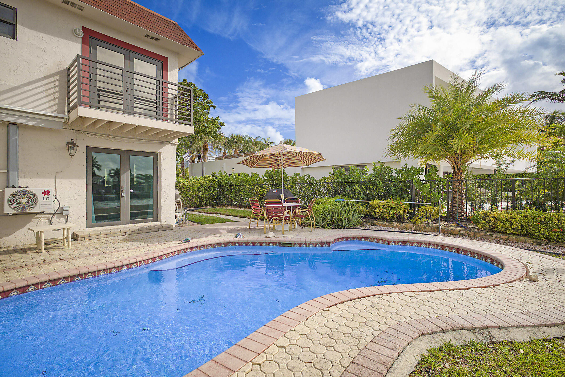 1901 N Riverside #Apt 1, Pompano Beach FL 33062