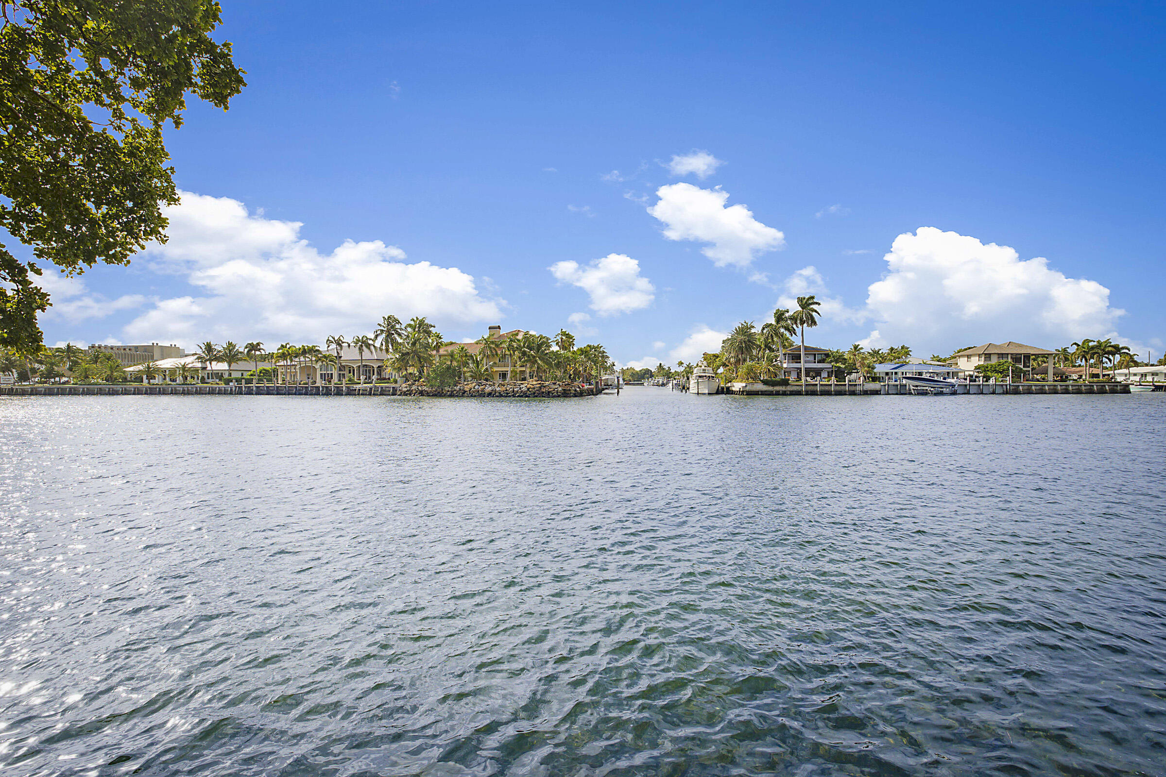 1901 N Riverside #Apt 1, Pompano Beach FL 33062