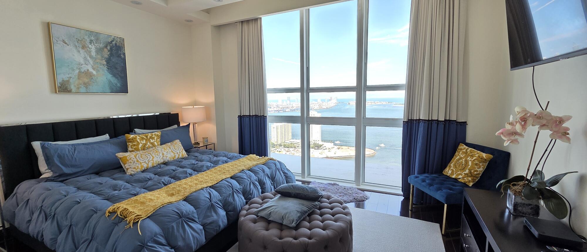 951 Brickell #4308, Miami FL 33131