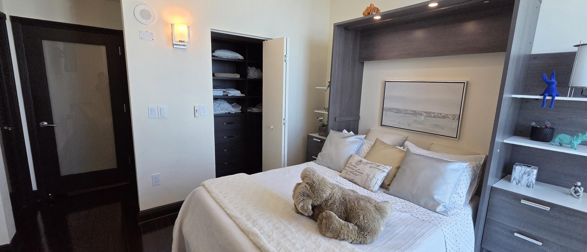 951 Brickell #4308, Miami FL 33131