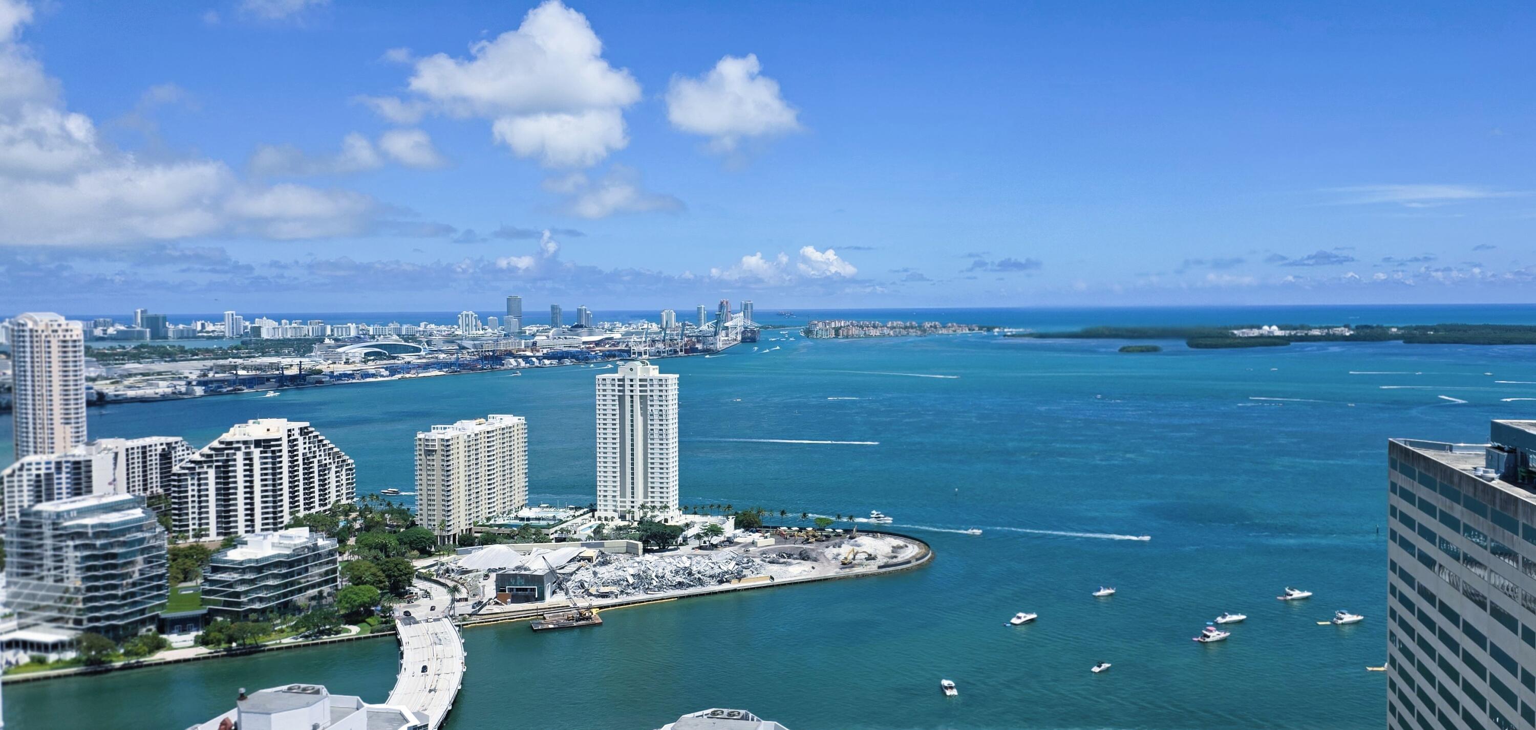 951 Brickell #4308, Miami FL 33131