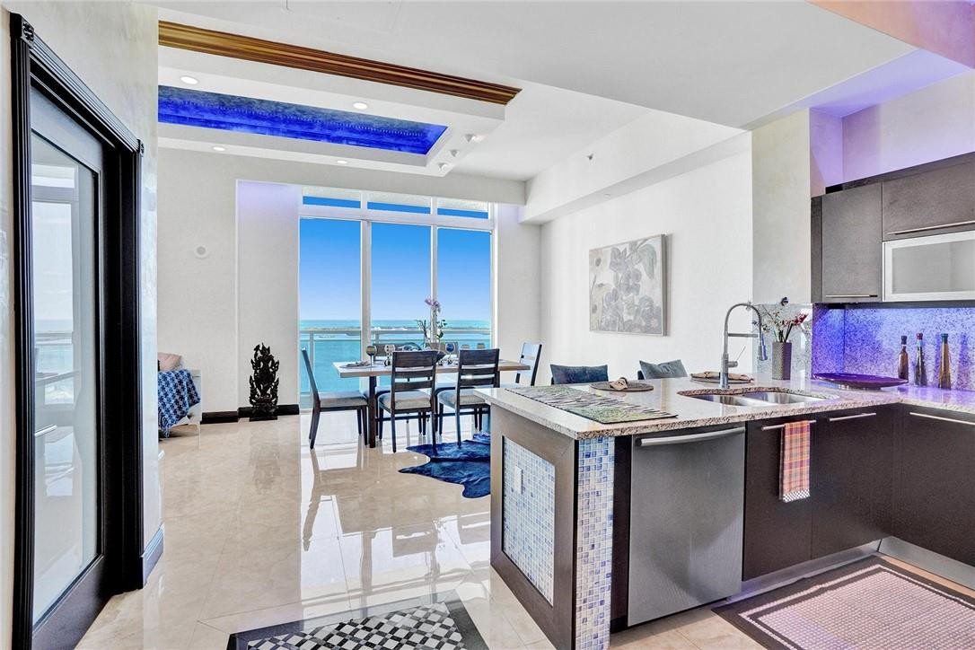 951 Brickell #4308, Miami FL 33131