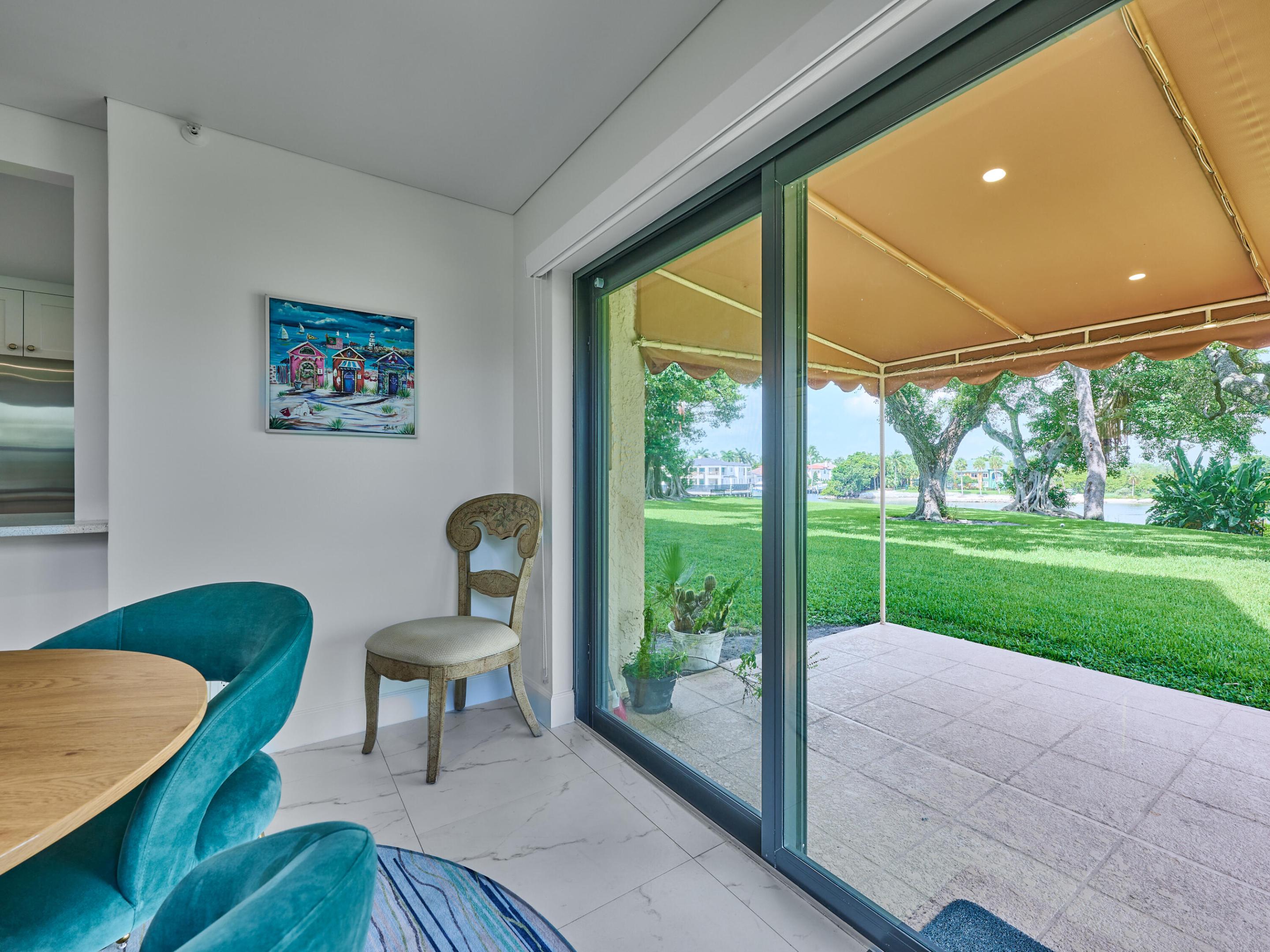 374 Golfview #106, North Palm Beach FL 33408