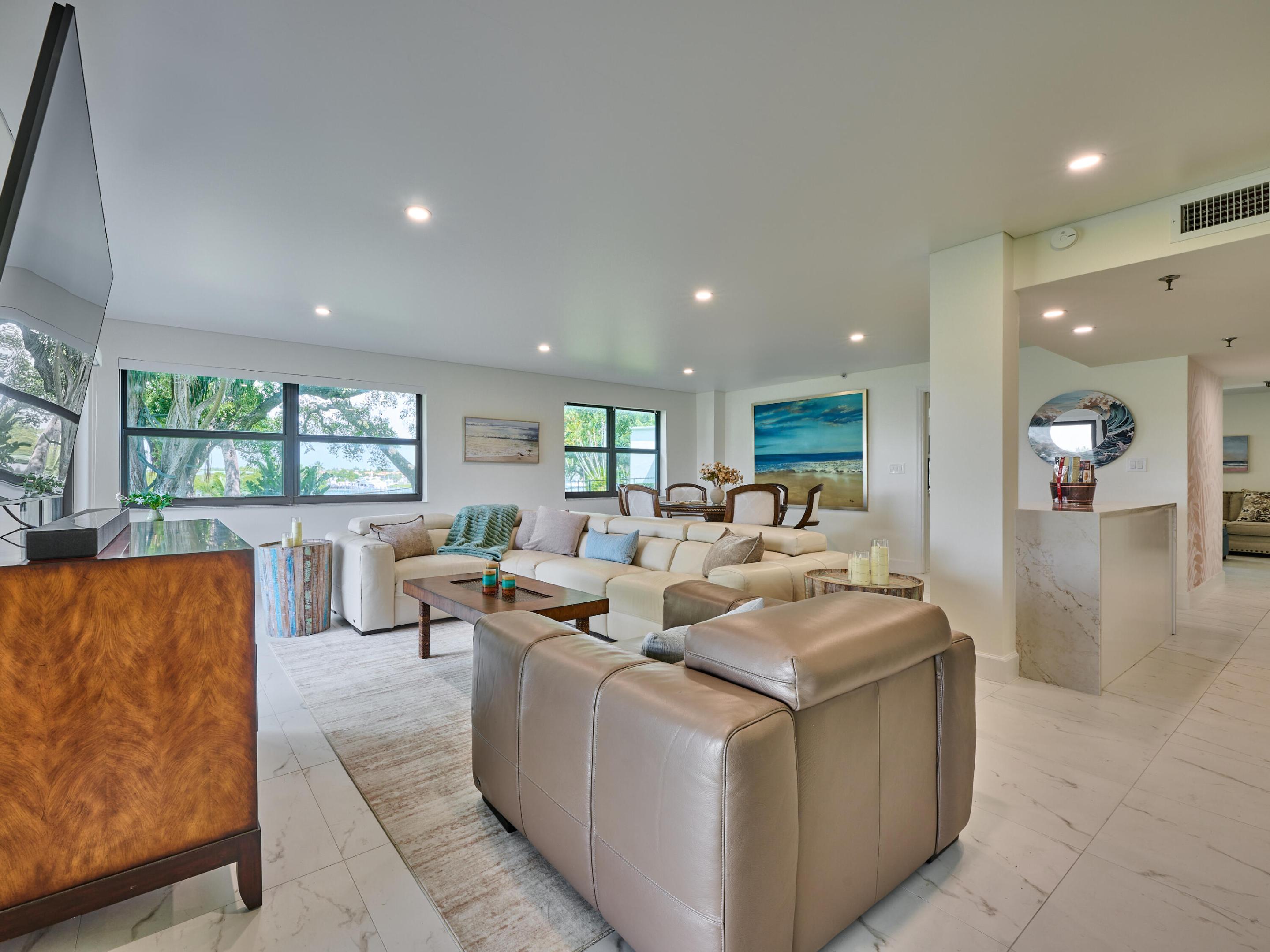 374 Golfview #106, North Palm Beach FL 33408