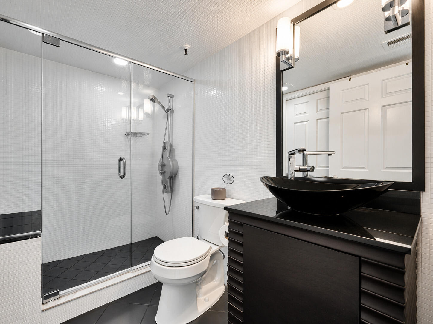 374 Golfview #106, North Palm Beach FL 33408