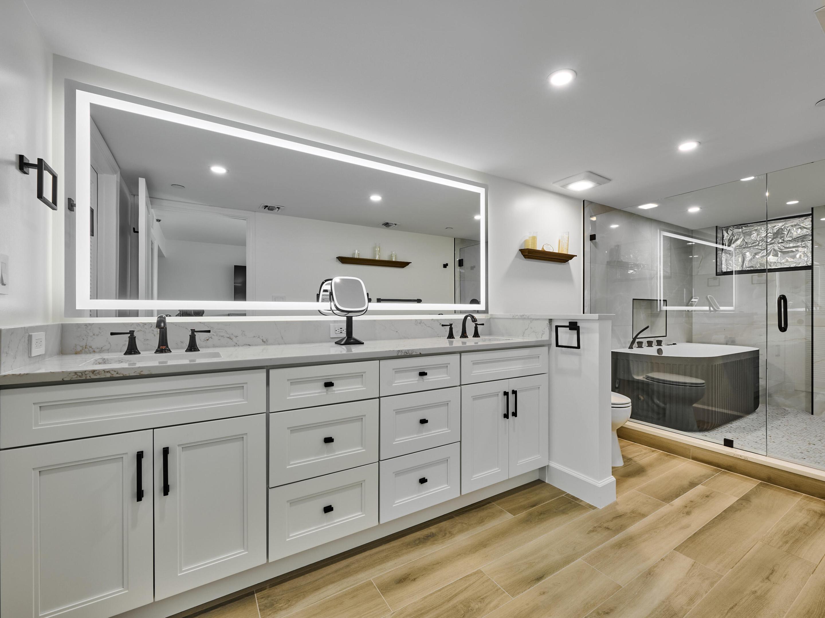 374 Golfview #106, North Palm Beach FL 33408
