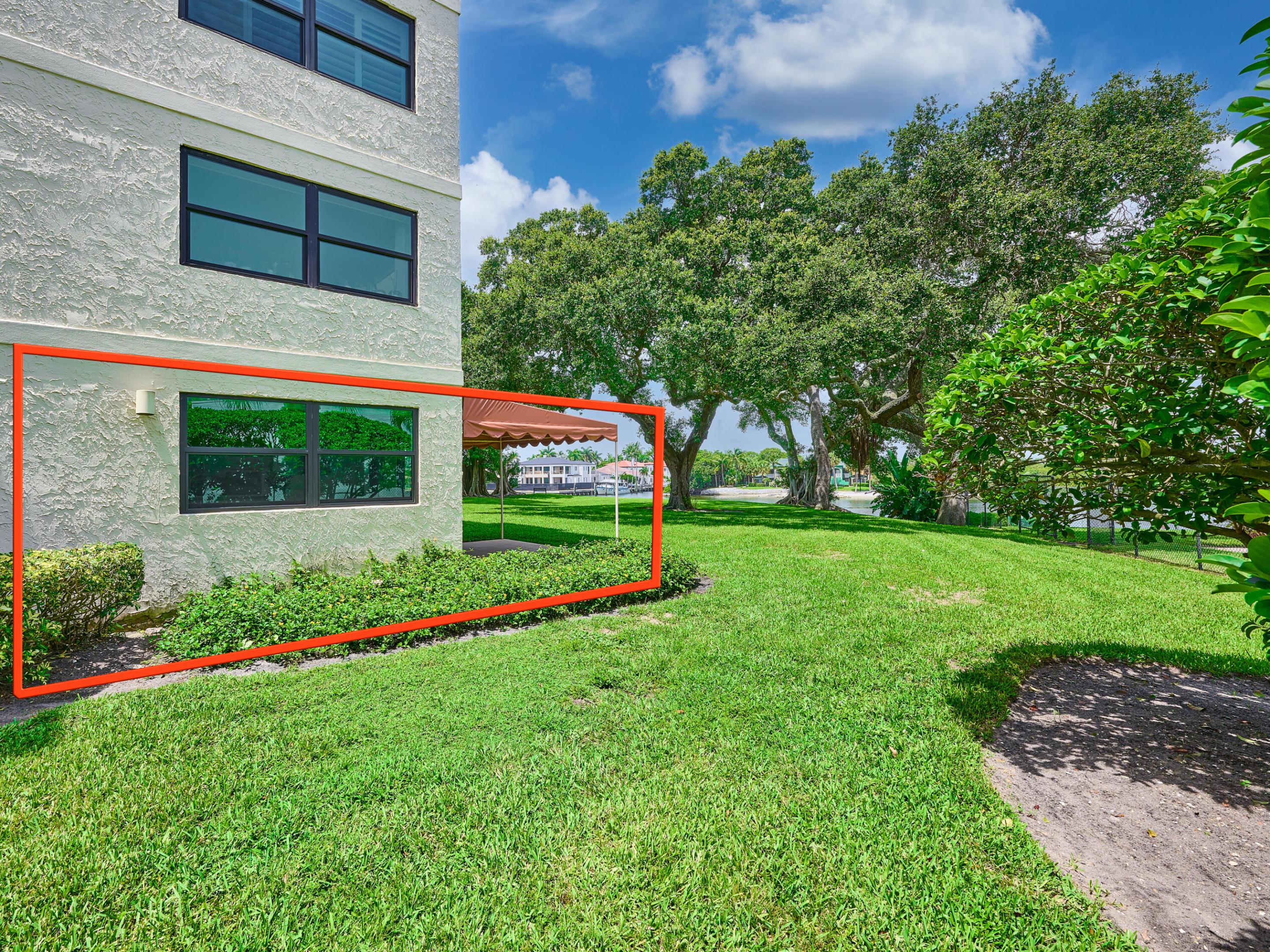 374 Golfview #106, North Palm Beach FL 33408