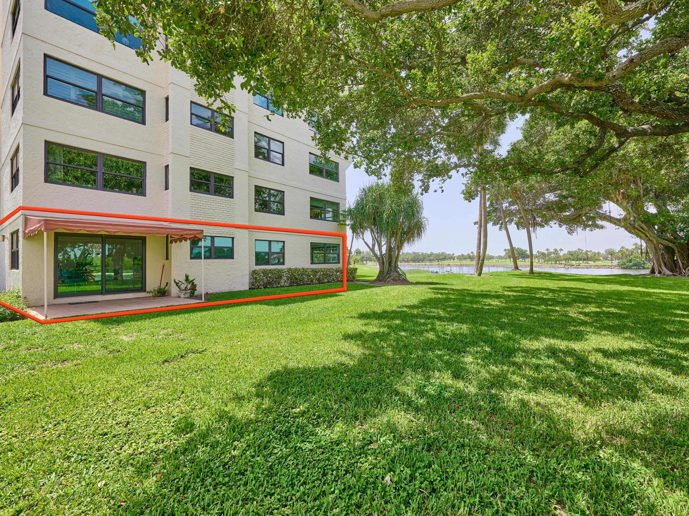 374 Golfview #106, North Palm Beach FL 33408