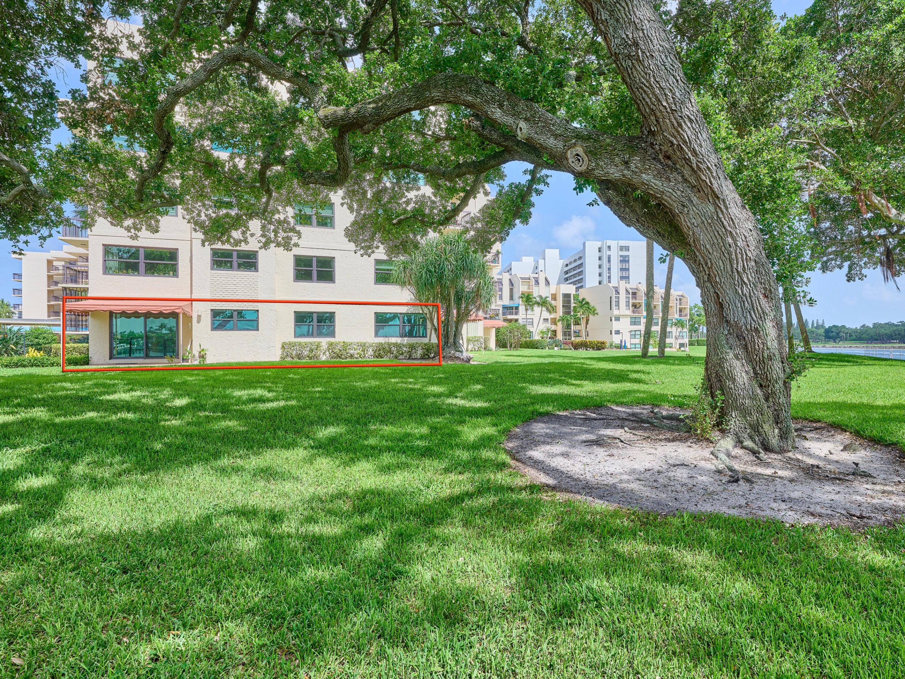 374 Golfview #106, North Palm Beach FL 33408